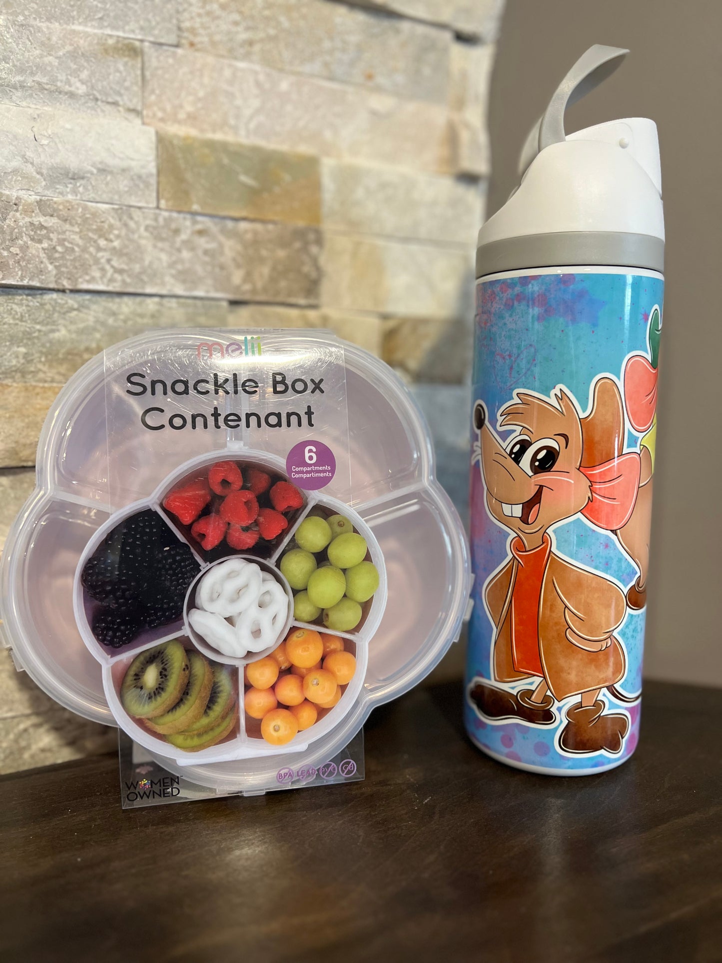 24oz Gus & Friends & Snacks Box