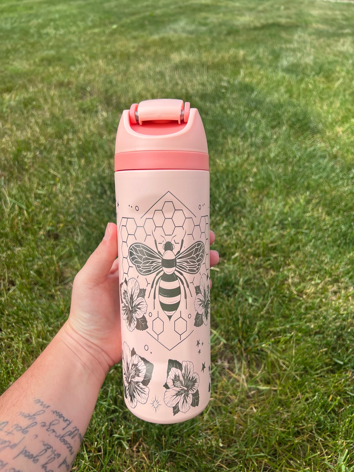 24oz Dupe Owala (Bee Happy)