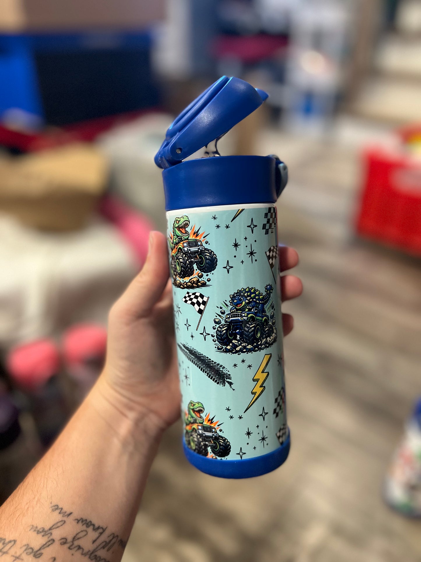 12oz Dino Truck