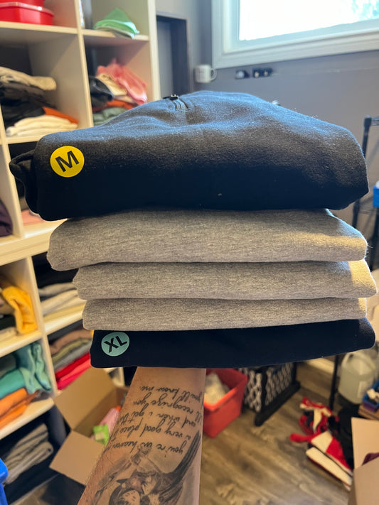 Unisex Softstyle® Midweight 1/4 Zip Sweatshirt