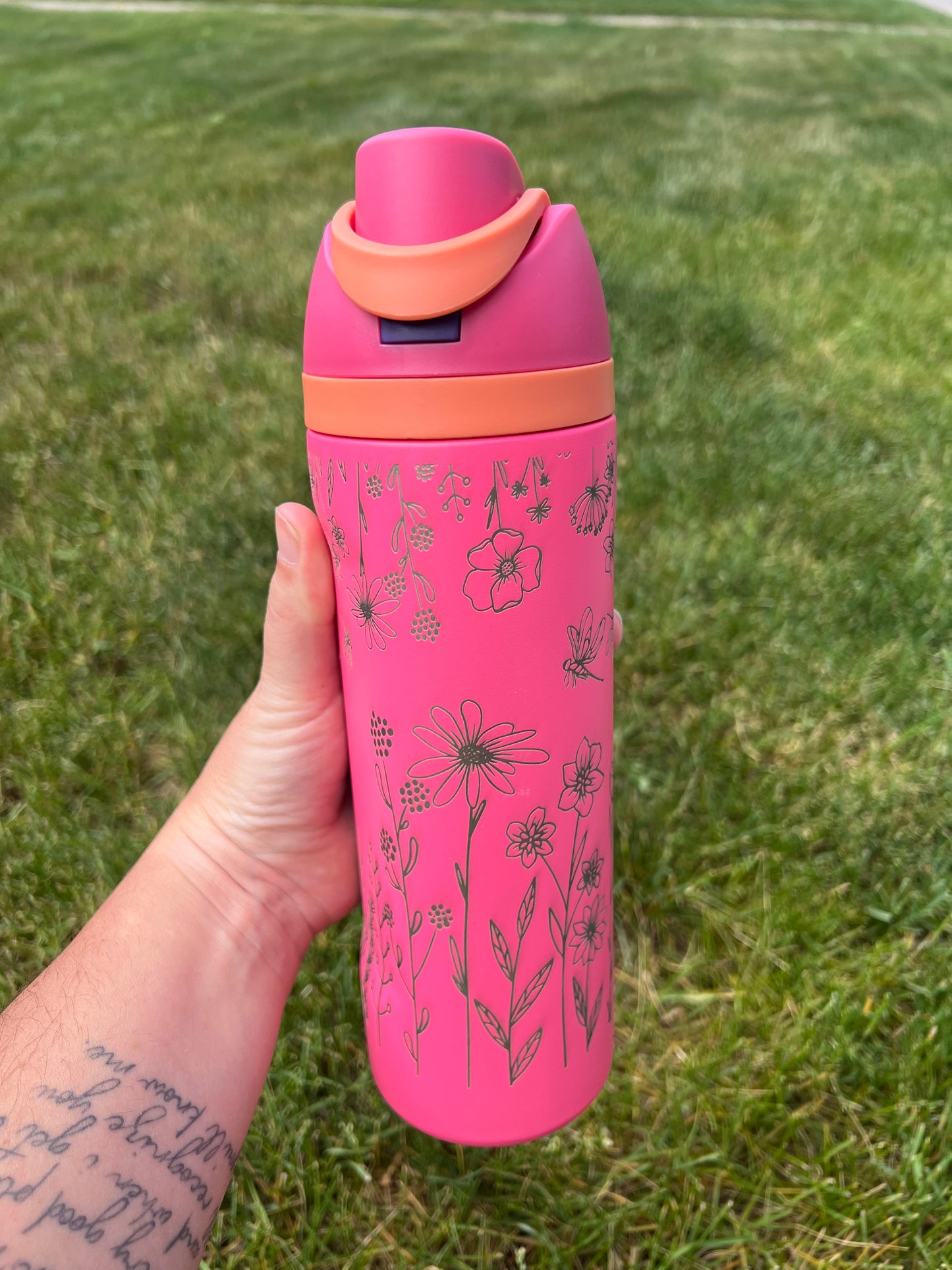 24oz Dupe Owala (Full Floral)