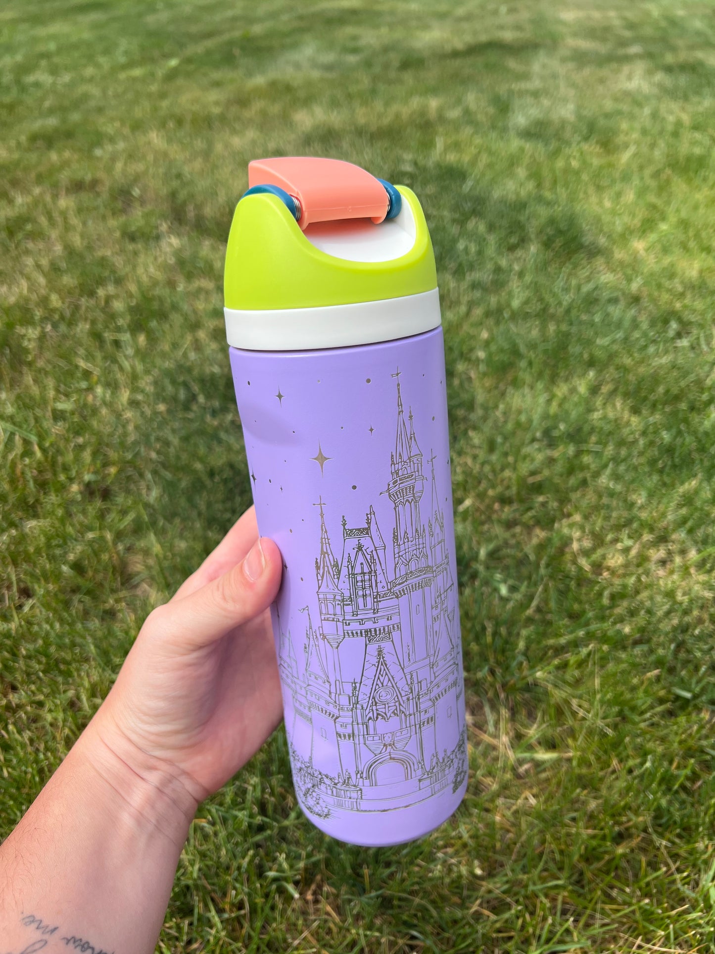 24oz Dupe Owala (Castle)